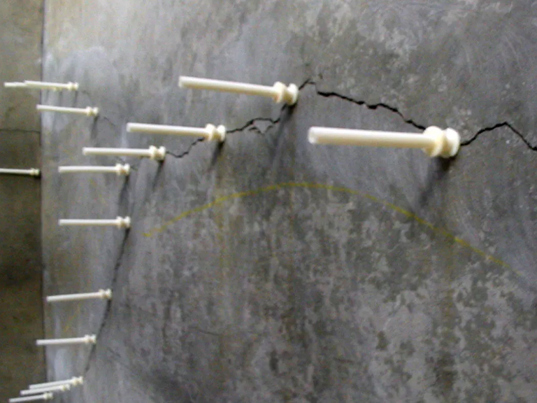 Right Way to Do Crack Injection Repair